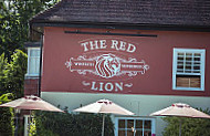Red Lion Winfrith outside