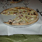 Pizzeria O' Luzzanese food