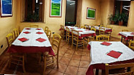 Pizzeria Il Pirata inside