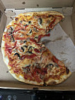 Ravena Pizza food