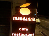 Mandarina outside
