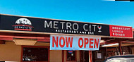 Metro City Restaurant Bar outside