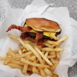 Hardee's Comida
