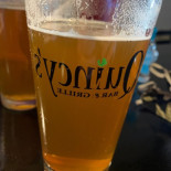 Quincy's Grille Comida
