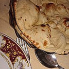 Rozi's Tandoori House food