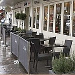 Zizzi - Chiswick outside