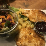 Dreizehn Comida