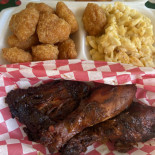 Mama T's Dentro