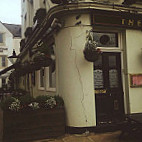 Warwick Arms outside