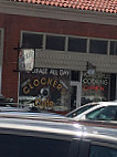 Clockers Cafe outside