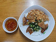 Tue Tin Chay Quan food