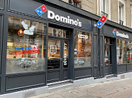 Domino's Pizza Elancourt outside