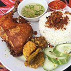 Set Ayam Gepuk food