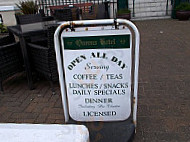 The Queen's Bar Restaurant outside