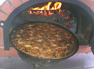 Pizza Tradizione food