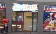 Urban Pizza outside