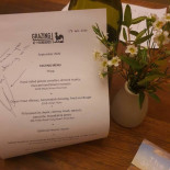 Grazing Dentro