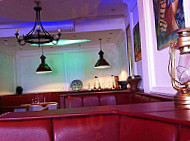 The Maroons Resturant inside