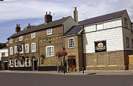 Rose And Crown outside