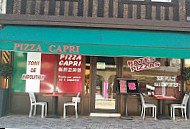 Pizzeria Capri inside
