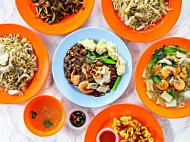 Mee Goreng Tanglin food