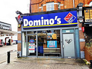 Domino's Pizza London Ealing Common outside