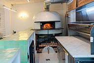 Bricktop Pizza inside