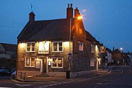 The Artisan Pub Kitchen outside