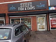 Stef's Fish Chips outside