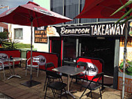 Benaroon Cafe Take Away inside