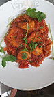 Raduni Indian Cuisine food