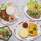 Thai Kitchen food