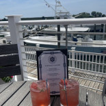 Riverhouse Comida