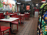 Firehouse Subs Airport inside