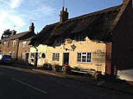 The Bakers Arms outside