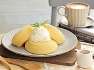 Phi Coffee Pancake (mei Foo) food