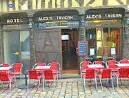 Alex's Tavern inside