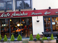 Café Amisha outside