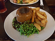 Union Arms food