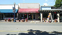 Alejandros Taqueria outside