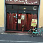 Il Cavallino Griglieria Pizzeria outside