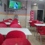 Express Cafeteria Dentro