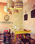 A Peregrina Vinoteca inside