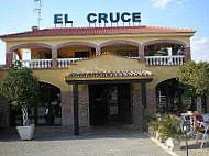 El Cruce outside