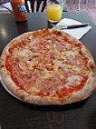 Enzo's Pizza El Altet food