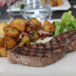Le Cheops Comida