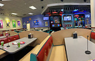 Chuck E. Cheese food