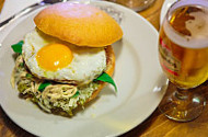 Polpa Burger Trattoria food