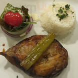 Saraztro Comida