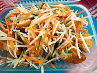 Rojak Cakoi Mawar Station food